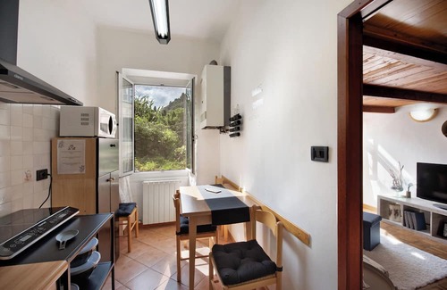 Voltri Wohnung | Apartment 'Casa Rè A Due Passi Dal Mare' with Wi-Fi