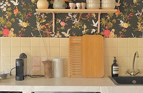 Bernay Haus | Cottage in the Normandy countryside with its apple trees
