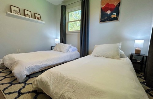 Walden Haus | Hudson Valley Retreat - perfect blend of home comforts & nature’s tranquility!