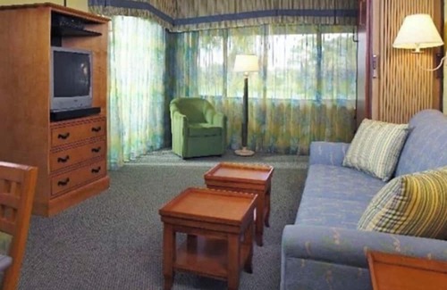 Joel Resort | Luxury one bedroom and one bathroom unit with full amenities