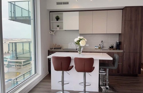 Vaughan Wohnung | Wonderland apartment in Vaughan