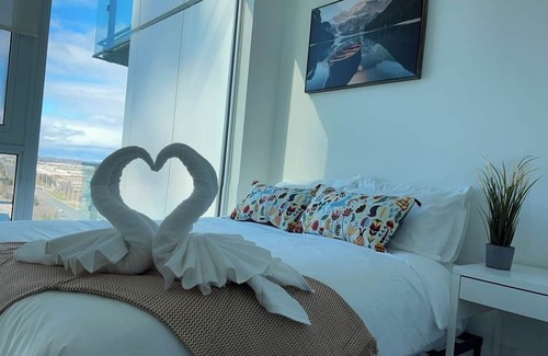 Vaughan Wohnung | Wonderland apartment in Vaughan
