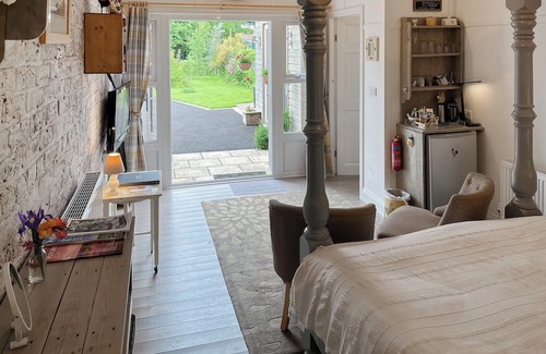 Leeming Bar Hütte | 1 bedroom accommodation in Leeming Bar, near Northallerton
