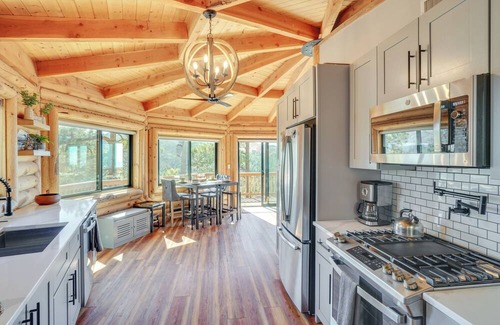 Mount Lemmon Kabine | Cabin w/Views, 3 Mi to Mount Lemmon Ski Valley!