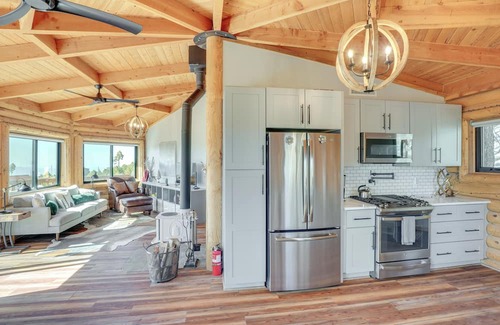 Mount Lemmon Kabine | Cabin w/Views, 3 Mi to Mount Lemmon Ski Valley!