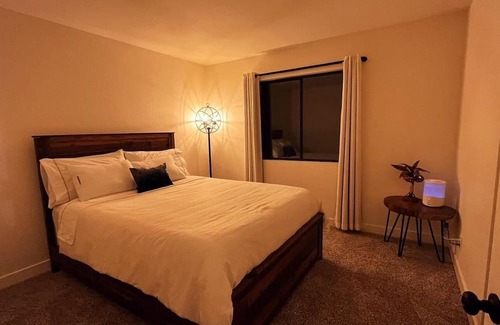 Summerlin South Haus | Quiet & Cozy home just minutes from the Las Vegas strip! Pet-Friendly
