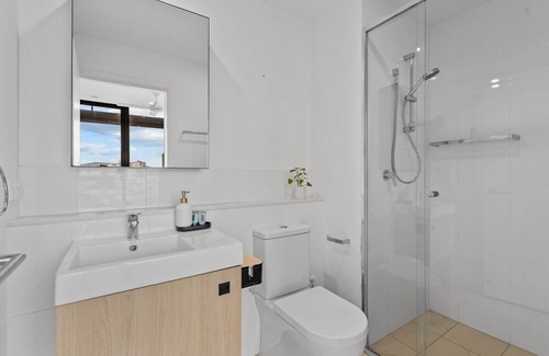 Newstead Wohnung | Cityscape 2-Bed with Pool, Gym & Secure Parking