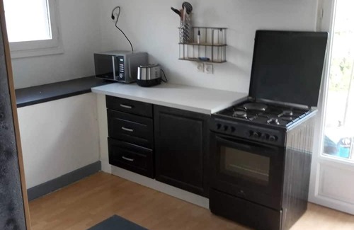 Cagny Haus | Homerez - Nice house for 4 ppl. with garden at Cagny