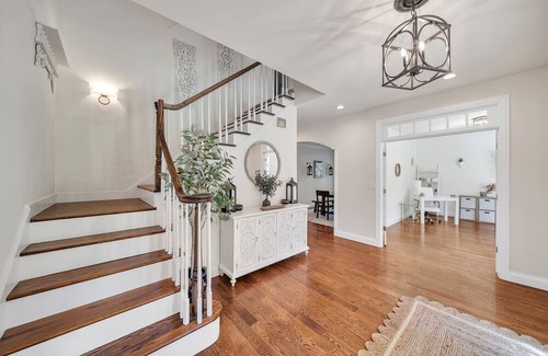 Plato Center Haus | Spacious 5BR Family-Friendly Oasis w/ Hot Tub