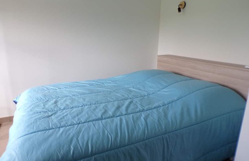 Dieulivol Haus | Holiday Home 'Gîte La Grange' with Shared Pool, Private Terrace and Air Conditioning