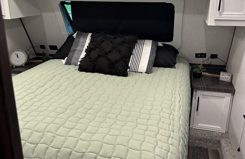 Graford Haus | RV camping with walking distance to Possum Kingdom Lake!