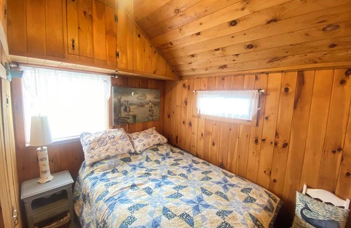 Ogunquit - Wells Kabine | Wells / Ogunquit Cabin. Sleeps 4 Wells /Ogunquit l 10 min car ride beaches