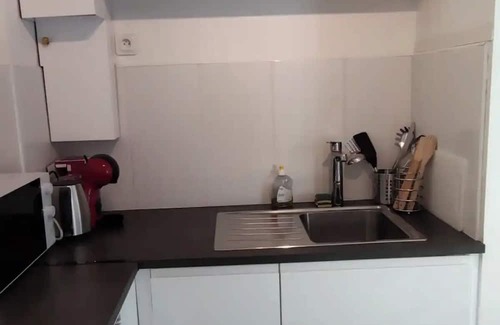 Saint-Renan Wohnung | Complete accommodation for 2 people, independent access, separate bedroom.