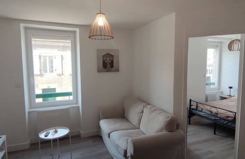 Saint-Renan Wohnung | Complete accommodation for 2 people, independent access, separate bedroom.