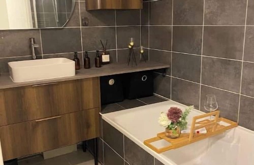 Chatillon Wohnung | Appartement Entier Avec Jardin Proche Paris , Métro et Commerces Résidence Calme