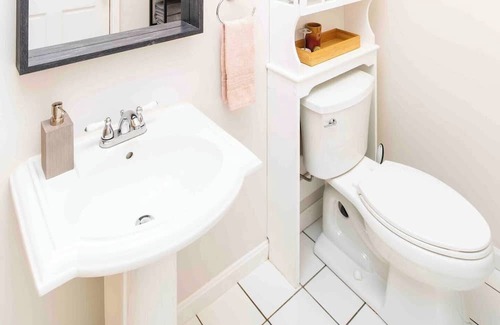 Pomona Kabine | This cabin is a 5 bedroom(s), 3 bathrooms, located in Pomona, IL.