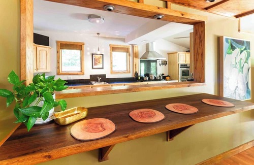 Pomona Kabine | This cabin is a 5 bedroom(s), 3 bathrooms, located in Pomona, IL.