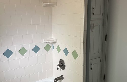 Borger Haus | Welcome to the “Splash Oasis”