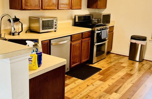 Sugar Land Haus | Delightful 4-Bedroom Residence Sugarland Convenient Access to All Amenities