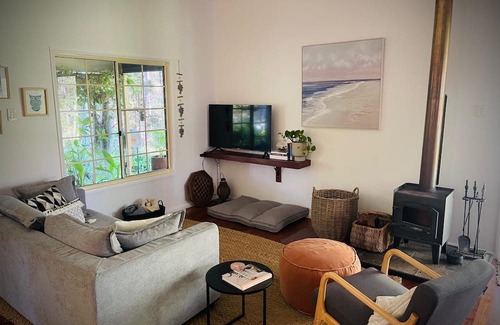 Cootharaba Hütte | Relaxing Family-Friendly Vacation Home with a nature view in Noosa Hinterland!