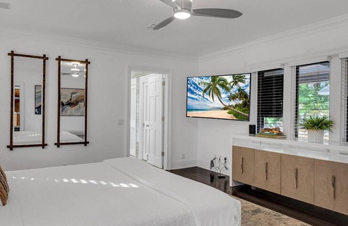 Harbor Beach Haus | Private Neighborhood Heated Pool Walk To Beach Lush Surroundings Harbor Key