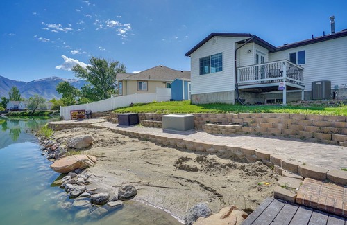Stansbury Park Haus | Lakefront Utah Home w/Private Beach, Dock & Canoe