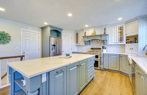 Stansbury Park Haus | Lakefront Utah Home w/Private Beach, Dock & Canoe