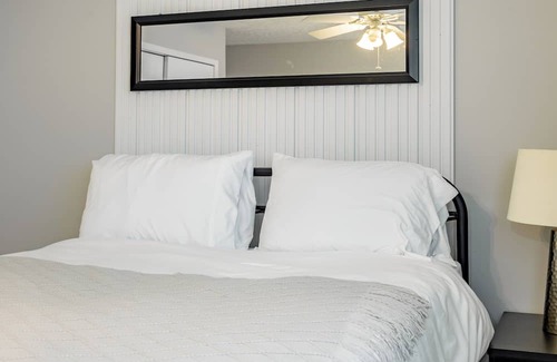 Niagara Falls Hütte | Riverview Cottage in Niagara Falls with Private Dock,10 minutes to attractions