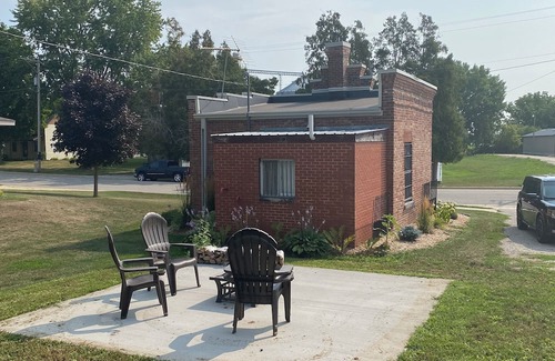 Wykoff Haus | Wykoff Historical Jail Haus with original jail cell bunks. It’s an adventure!