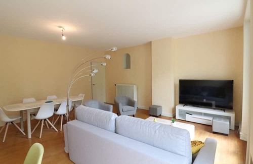 Saint-Etienne-Cantales Hütte | Gite Saint-Étienne-Cantalès, 3 bedrooms, 6 persons