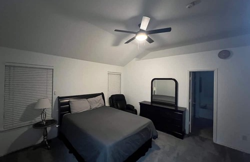 Mesquite Haus | Cozy home in Mesquite. Within walking distance from Mesquite Rodeo.