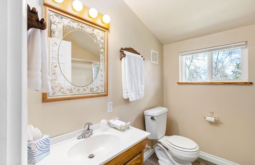 Fairfield Haus | Fairfield Park Inn Room #4