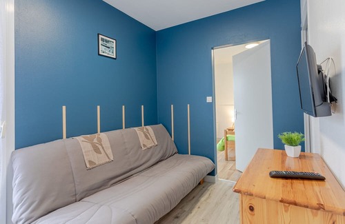 Mache Haus | Holiday Home '2 - Maison T3 Confort' with Shared Pool, Private Terrace and Shared Garden