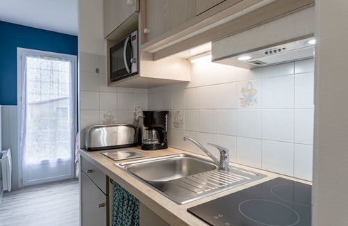 Mache Haus | Holiday Home '2 - Maison T3 Confort' with Shared Pool, Private Terrace and Shared Garden