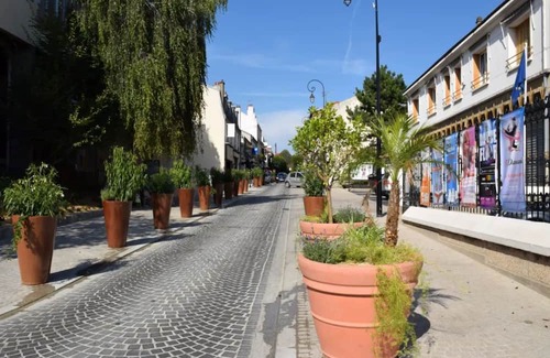 Neuilly-Plaisance Wohnung | T1 Indépendant Dans un Pavillon Avec Jardin