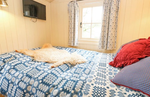 Hollow Meadows Hütte | THE SHEPHERD'S HUT, romantic, with a garden in Stocksbridge