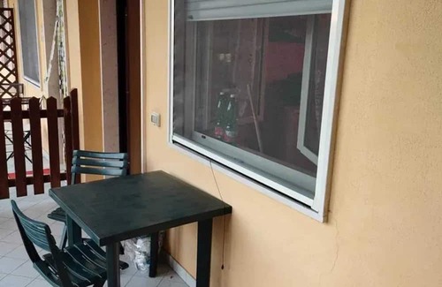 Torre Melissa Wohnung | Homerez - 80m² Apartment in Torre Melissa with Garden