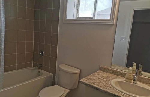 Dundalk Haus | Cozy self contained basement apartment in Dundalk Ontario.