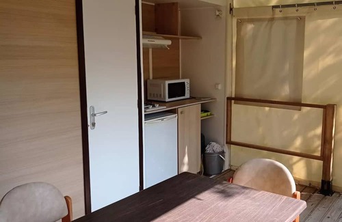 Belloc Haus | Camping le Roc del Rey* - Canvas mobile home without toilets (arrival Saturday in high season) 4 people