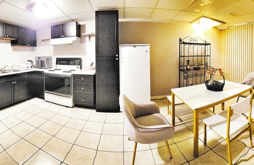 Vaughan Haus | Separate Luxurious spa unit