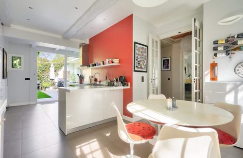 Montmartre Haus | Vrbo Property