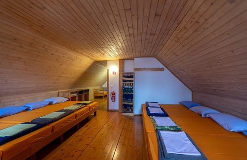 Kranjska Gora Hütte | Erjavčeva koča mountian hut at Vršič