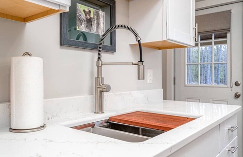 Silver Lake Haus | Pet-Friendly: Newly Built 2-BR Home with hot tub & patio
