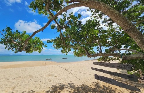 Cape Gloucester Haus | UNIT 3 SUNSET BEACH BUNGALOWS, CAPE GLOUCESTER, ABSOLUTE BEACH FRONT