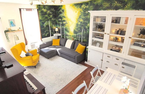 Fredericton Wohnung | This loft is a 2 bedroom(s), 1 bathrooms, located in Fredericton, NB.