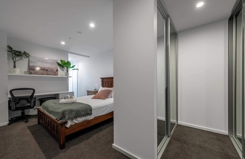 Coombs Wohnung | Black Mountain Views In Coombs ACT