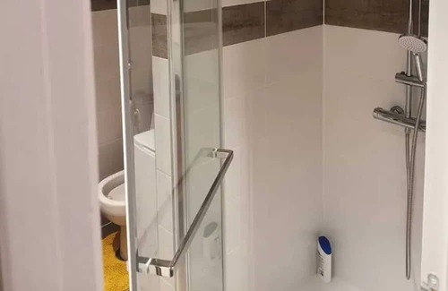 Ecuelles Wohnung | Homerez - Beautiful apartement for 4 ppl. with terrace at Moret-Loing-et-Orvanne