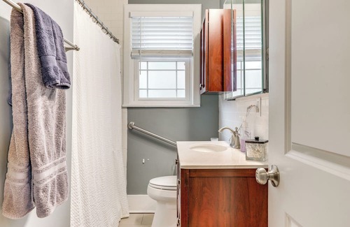 Southbank Haus | Updated Jacksonville Home < 1 Mi to St Johns River