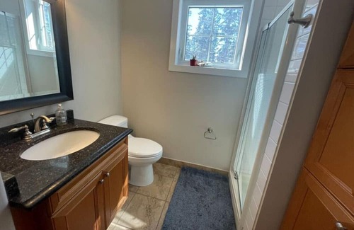 Redwood Meadows Haus | Welcome to Nezzie in the woods!