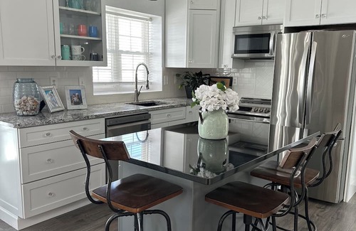 Crystal Hütte | A beautiful cottage located in the lake in Crystal, MI